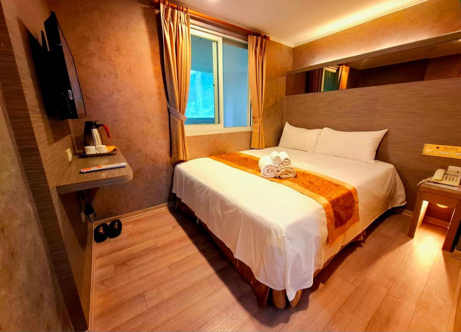Gau Shan Ching Hotel Zhongzheng  Buitenkant foto